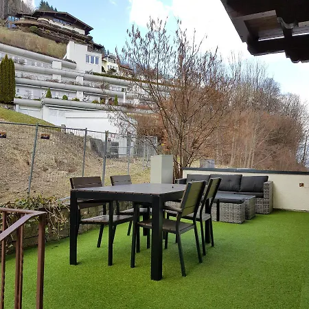 Zell Am View Апартаменты *